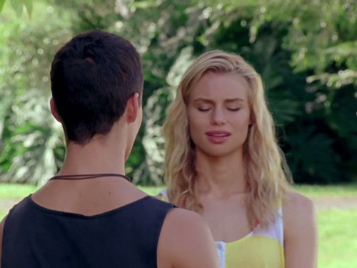 Lucy Fry