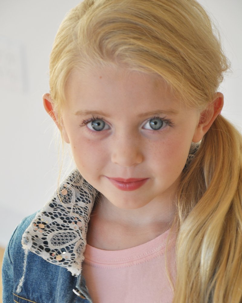 Caitlin Moeller