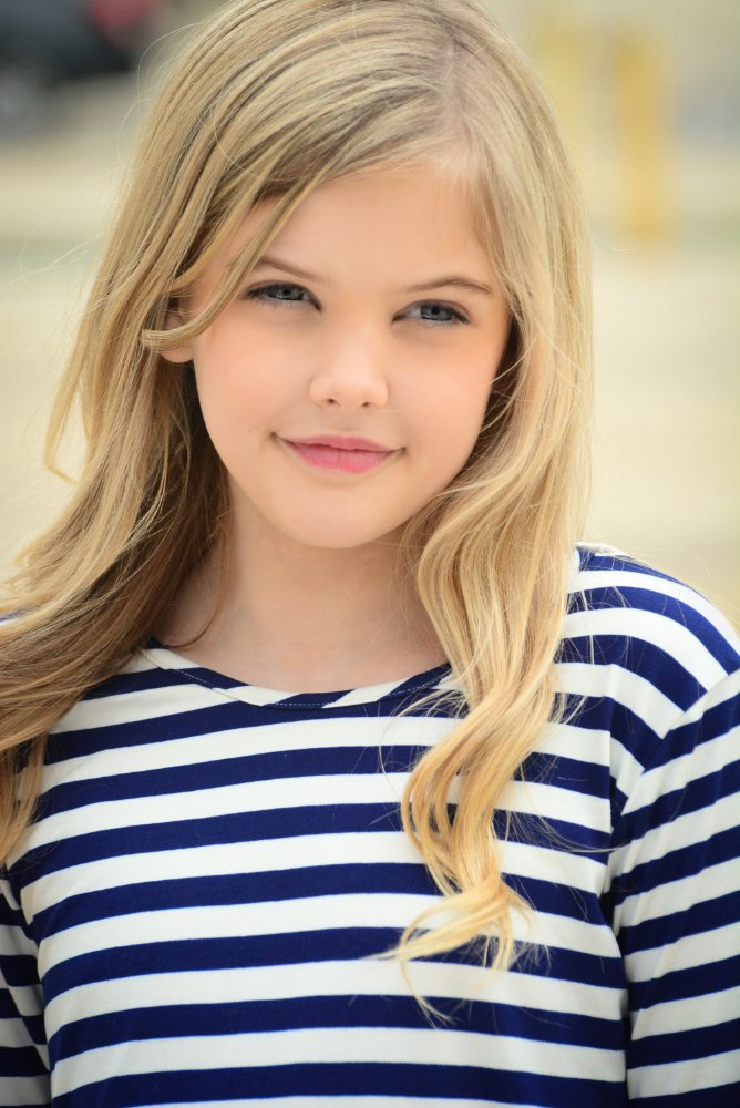 Ainsley Reagan Dobbs