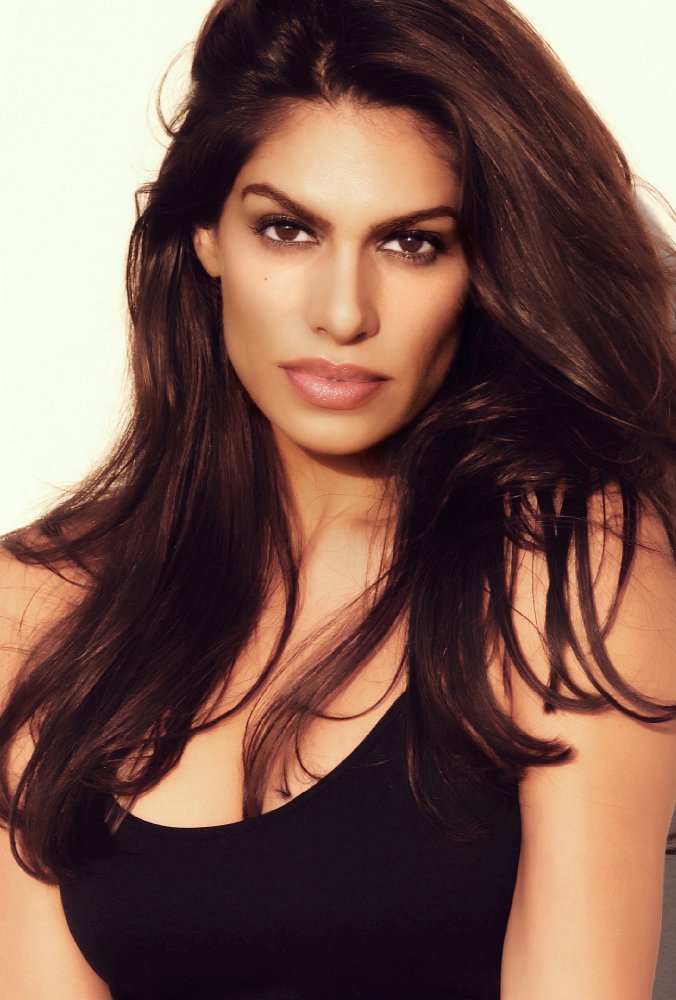 Rayna Tharani