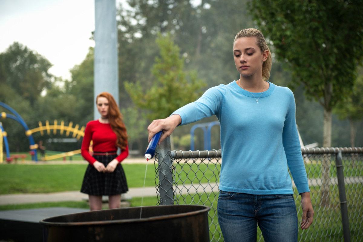 Lili Reinhart