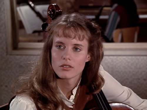 Lori Singer