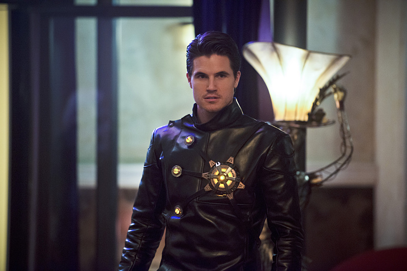 Robbie Amell