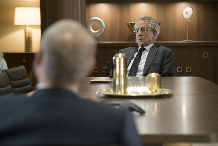 David Strathairn