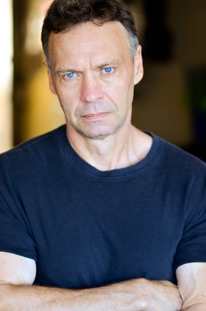 Roger Hewlett