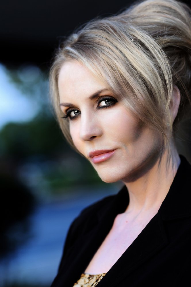 Laurie Cummings
