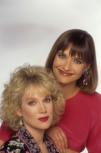 Julia Duffy
