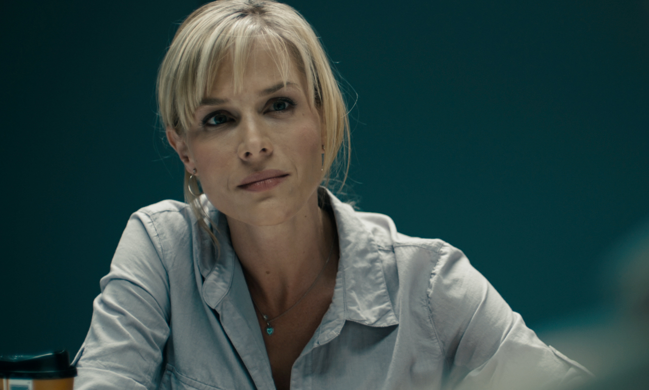 Julie Benz