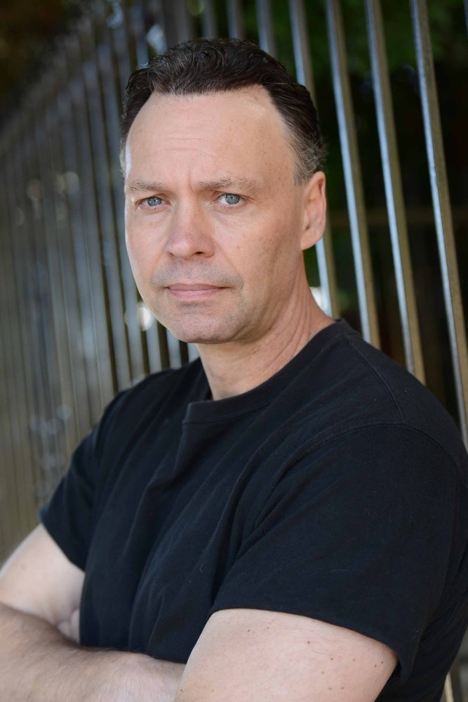 Roger Hewlett
