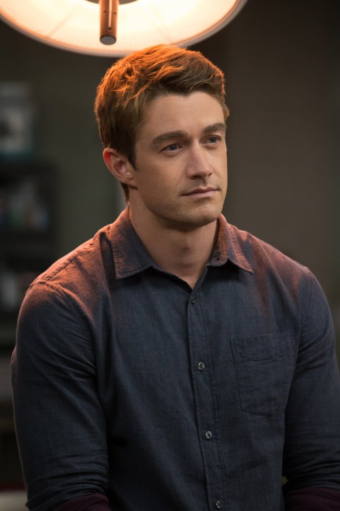 Robert Buckley