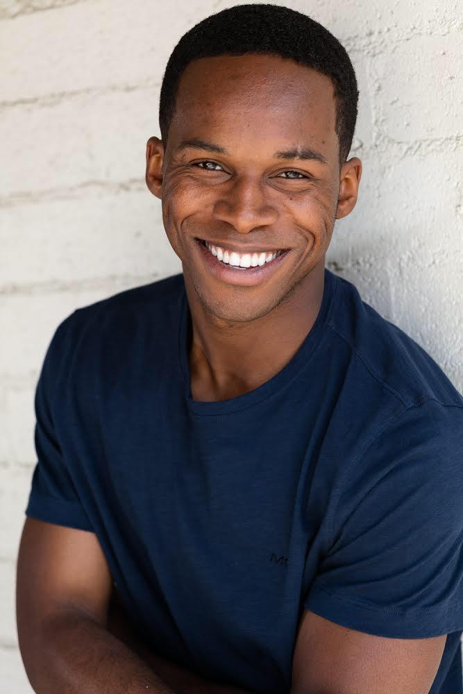 Akono Dixon