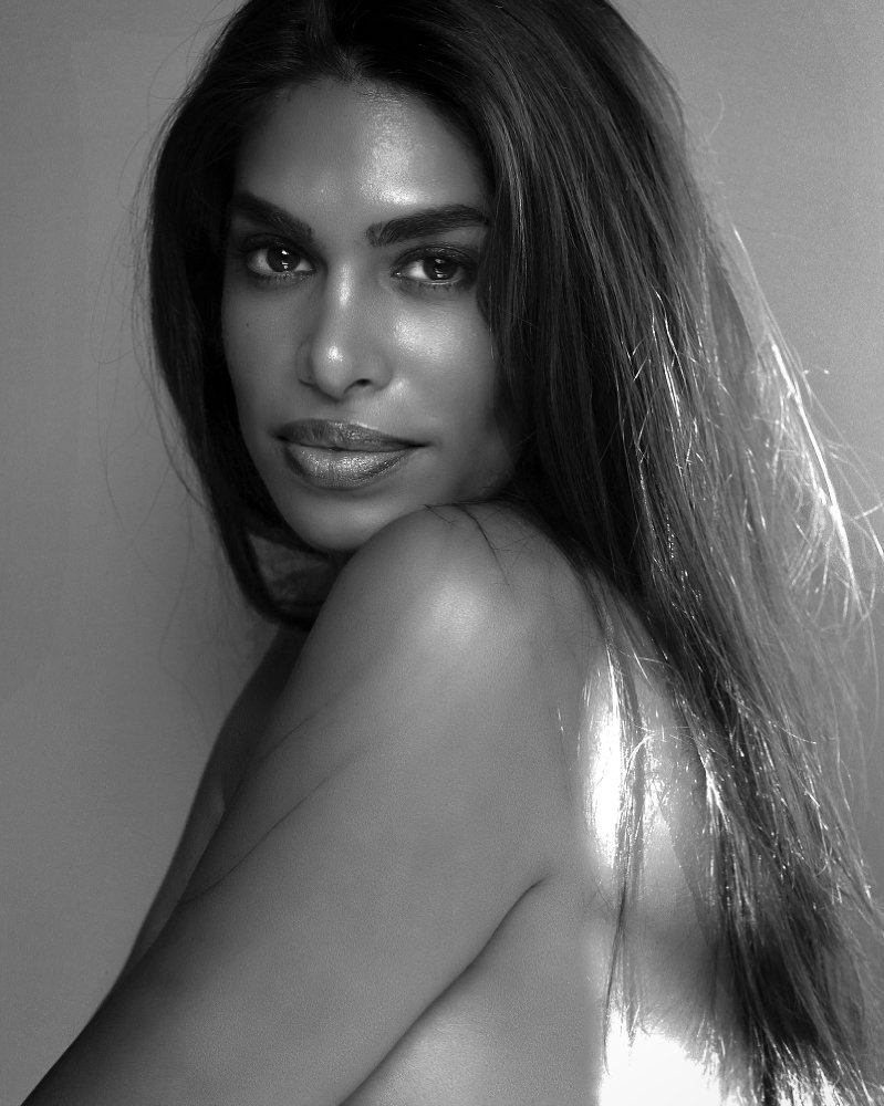 Rayna Tharani