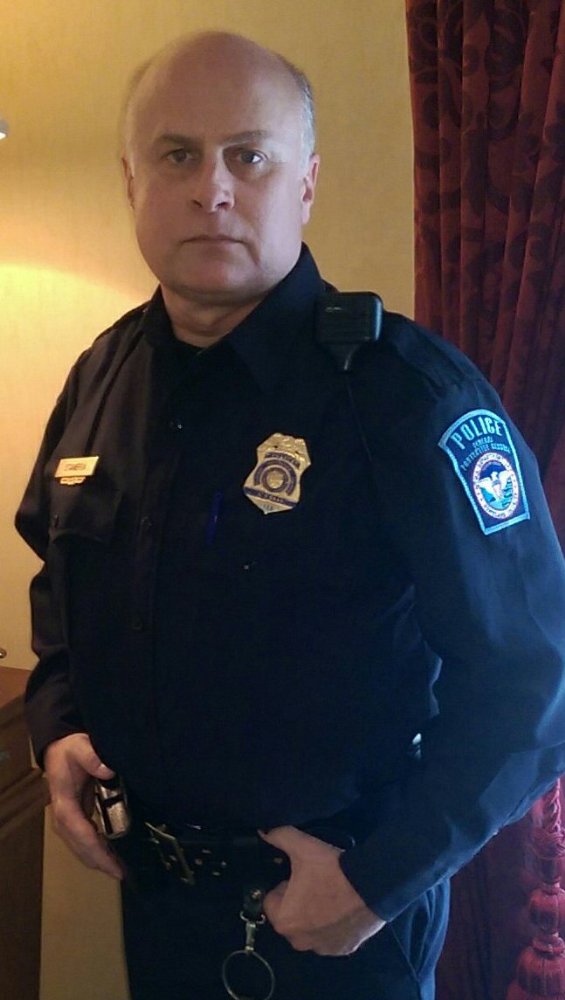 Mike R. Moreau