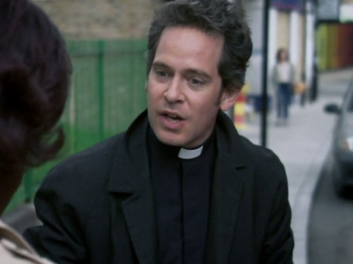 Tom Hollander