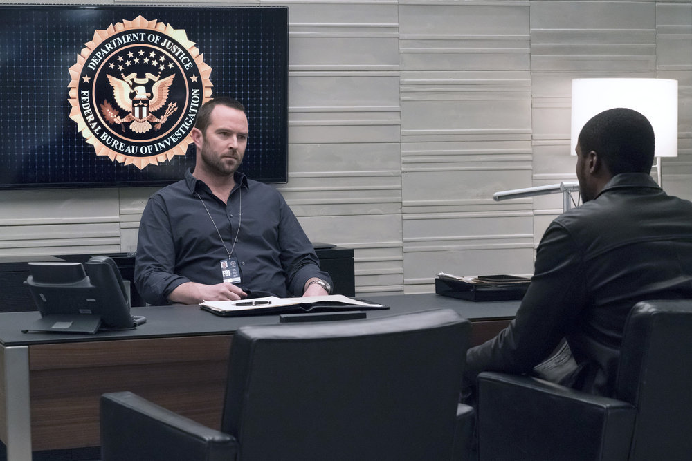 Sullivan Stapleton