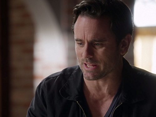 Charles Esten