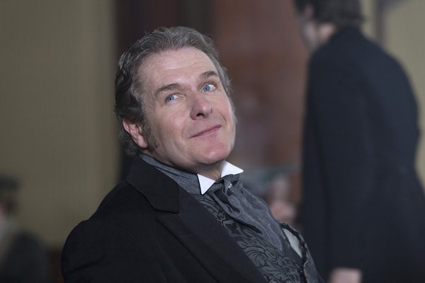 Robert Bathurst