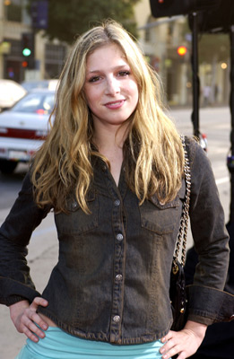 Shoshannah Stern