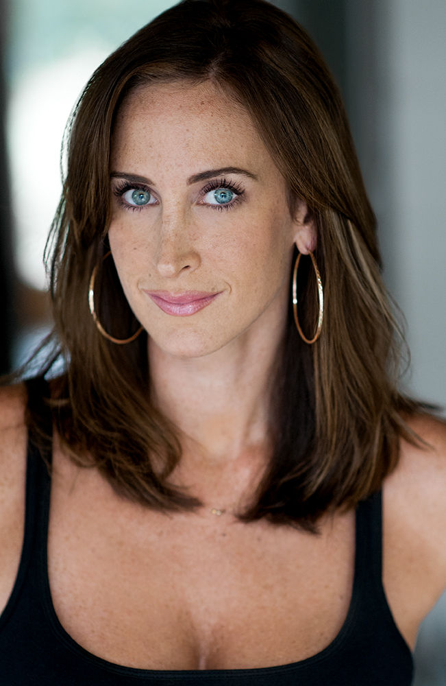Carrie Lauren