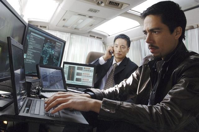Zak Santiago