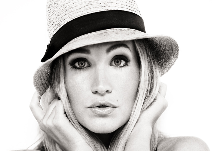 Lora Lee Gayer