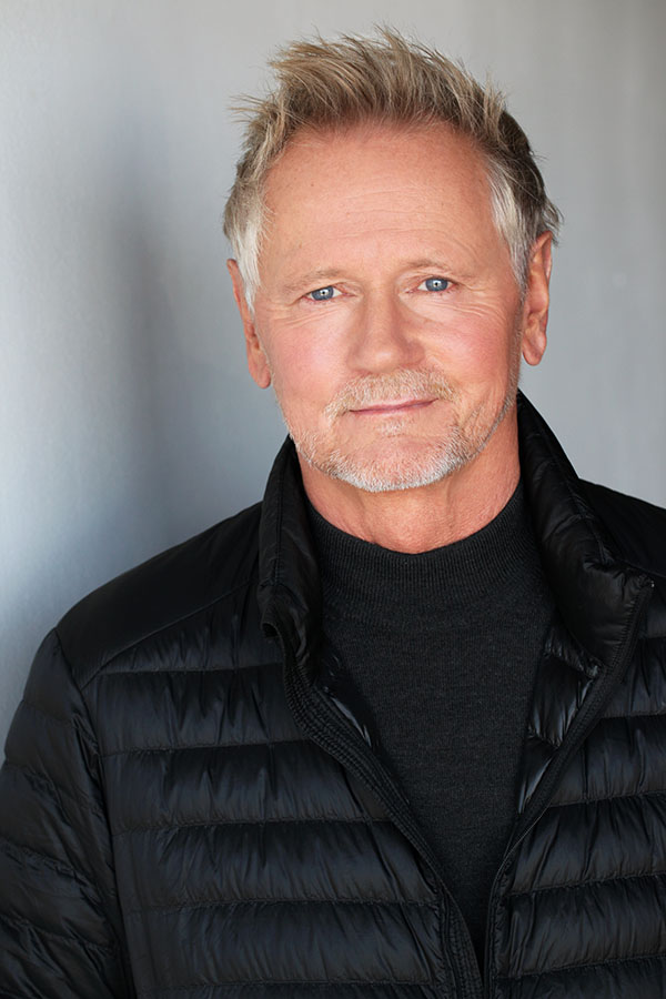 Lowell Dean