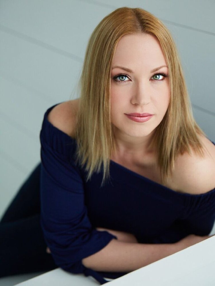 Adrienne Frantz