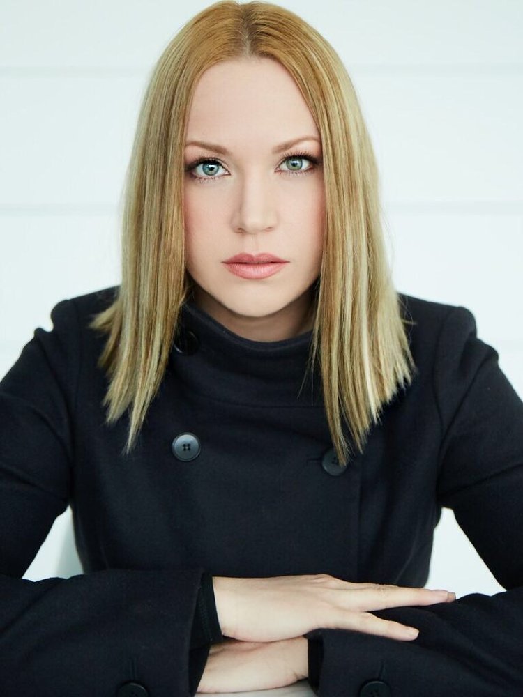 Adrienne Frantz