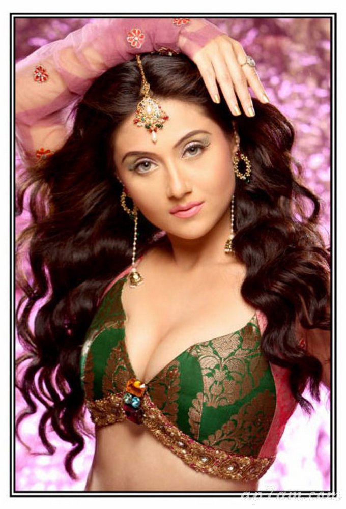 Swastika Mukherjee