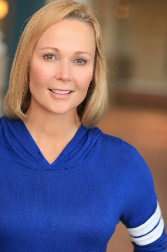 Daphne Lewis