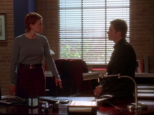 Lauren Holly