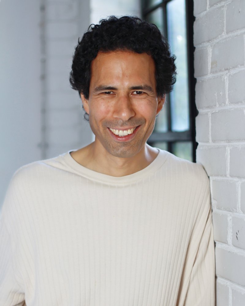 Lorne Hiro
