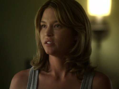 Nicki Aycox