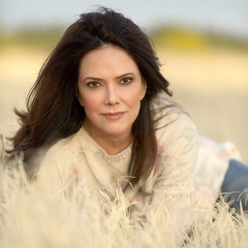 Ana Auther