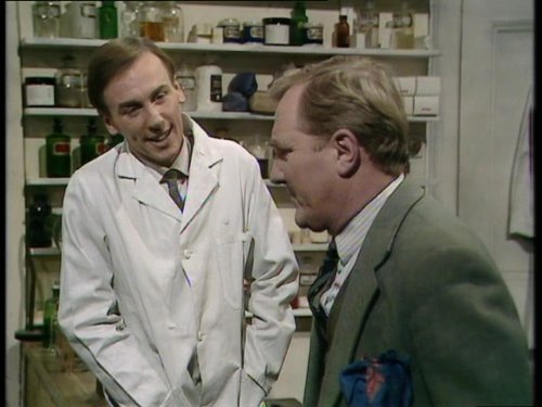 Robert Hardy