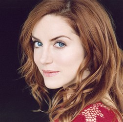 Lola Kelly
