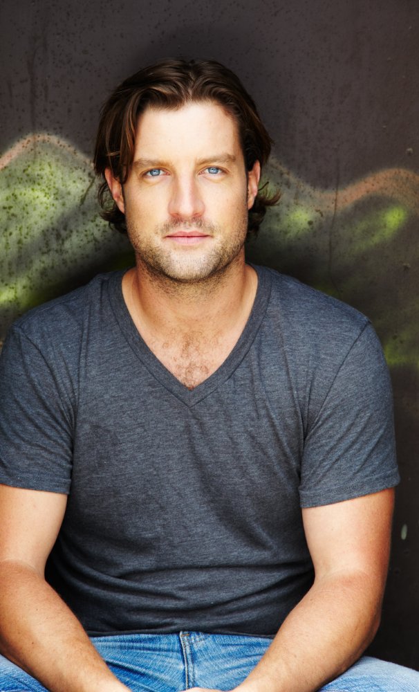 Axle Whitehead