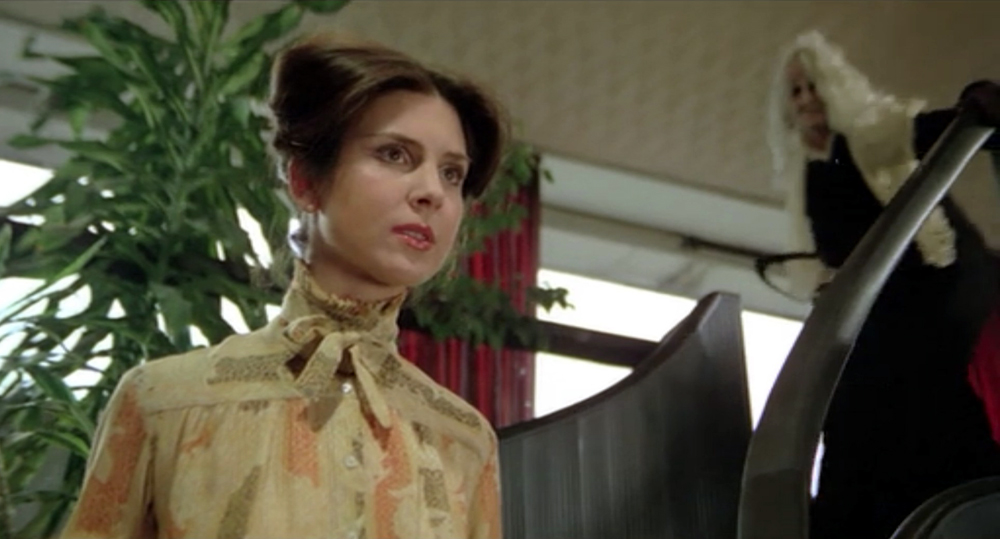 Holly Palance