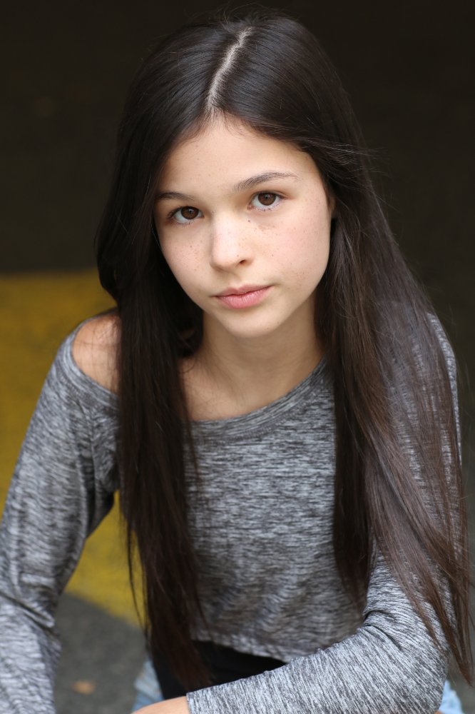 Eliza Faria