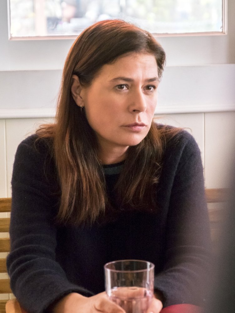 Maura Tierney