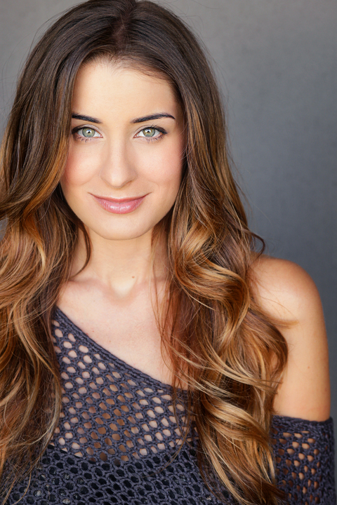 Nicole Travolta