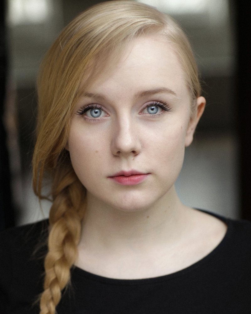 Alexa Davies