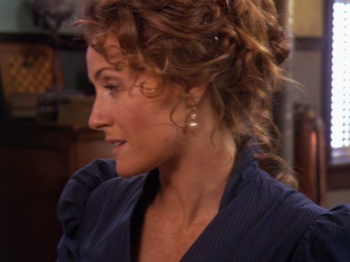 Helene Joy