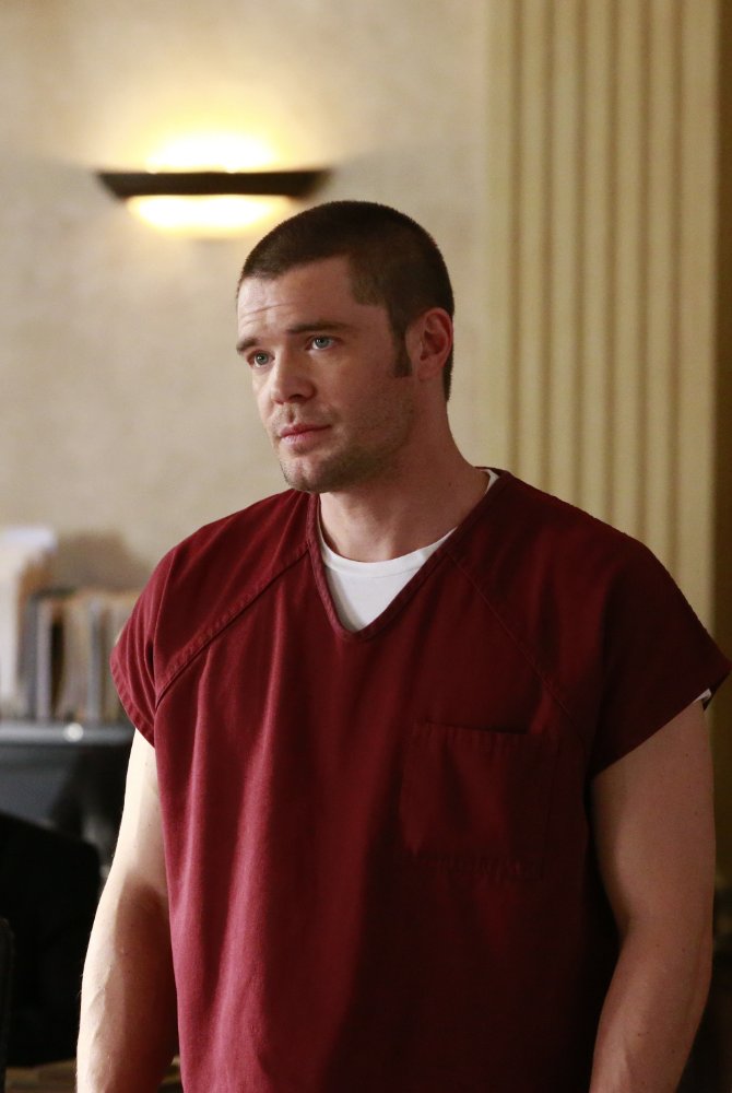 Charlie Weber